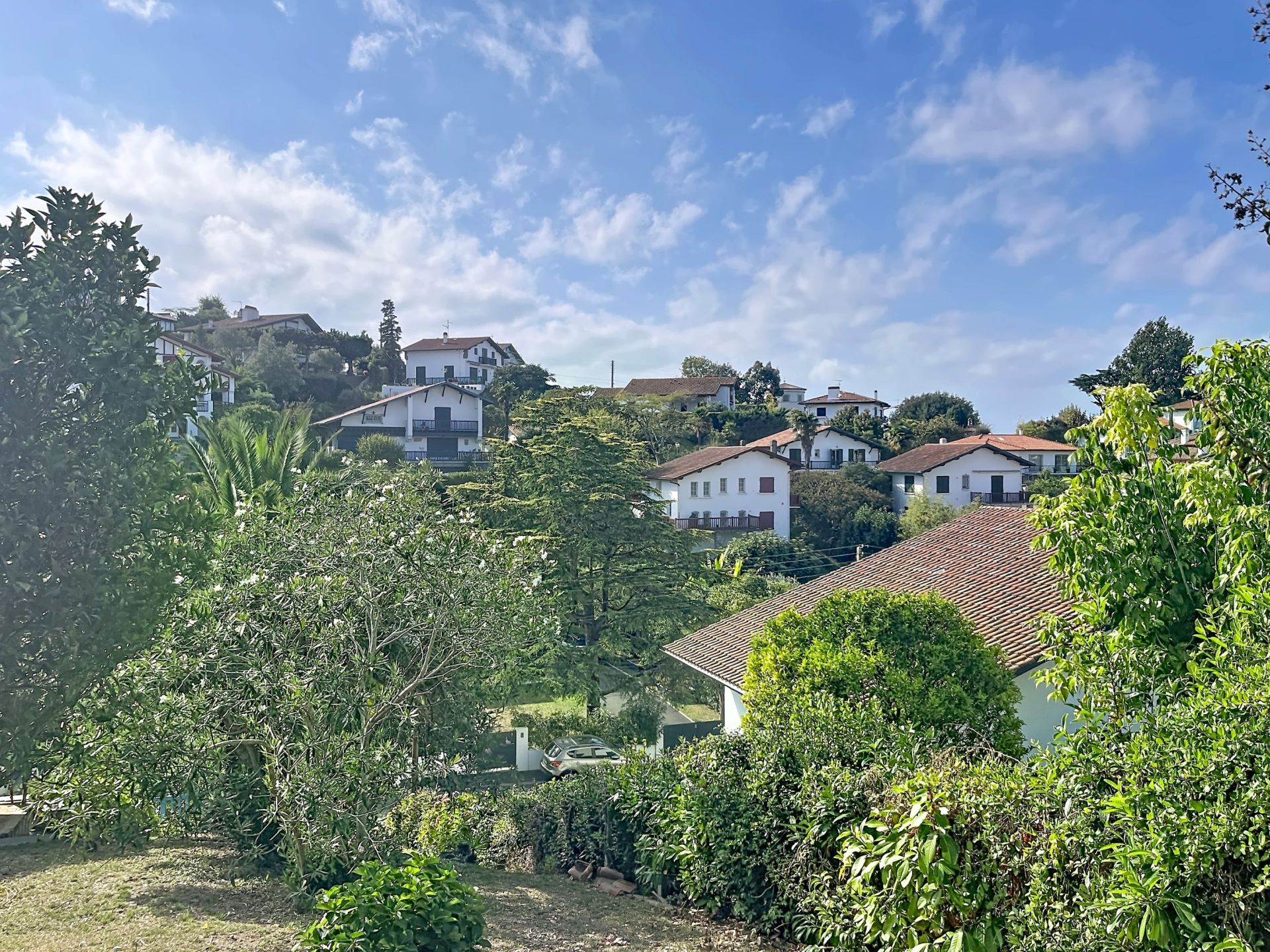 house 6 Rooms for sale on CIBOURE (64500)