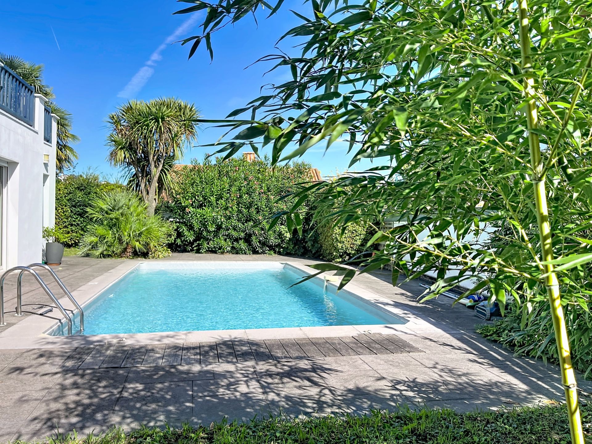 maison 5 Pièces en vente sur CIBOURE (64500)